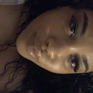 Meet your Posher, Ashleigh